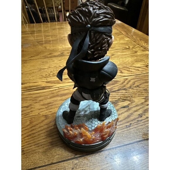 Metal Gear Solid SOLID SNAKE SD 8" PVC Painted Statue - Picture 4 of 6